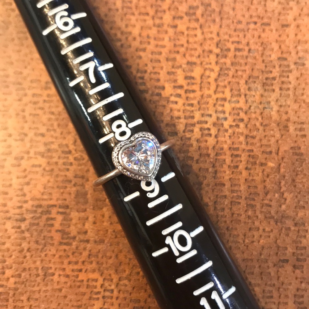 Pandora Ring